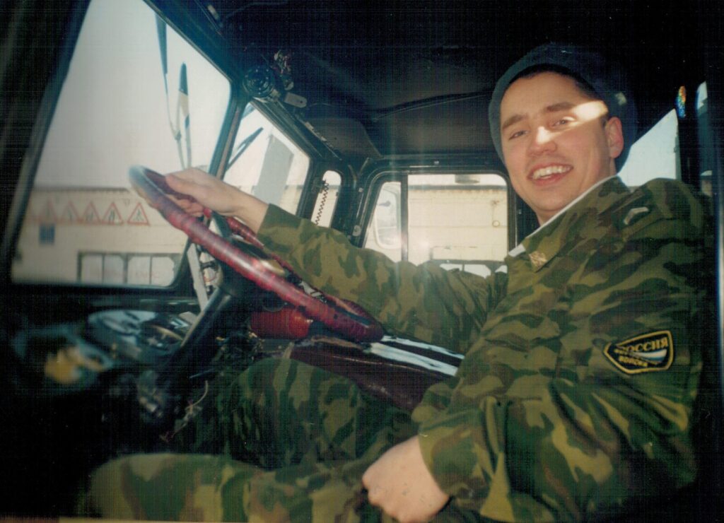 Евгений Алексеевич Сысоев в Армии, 2001